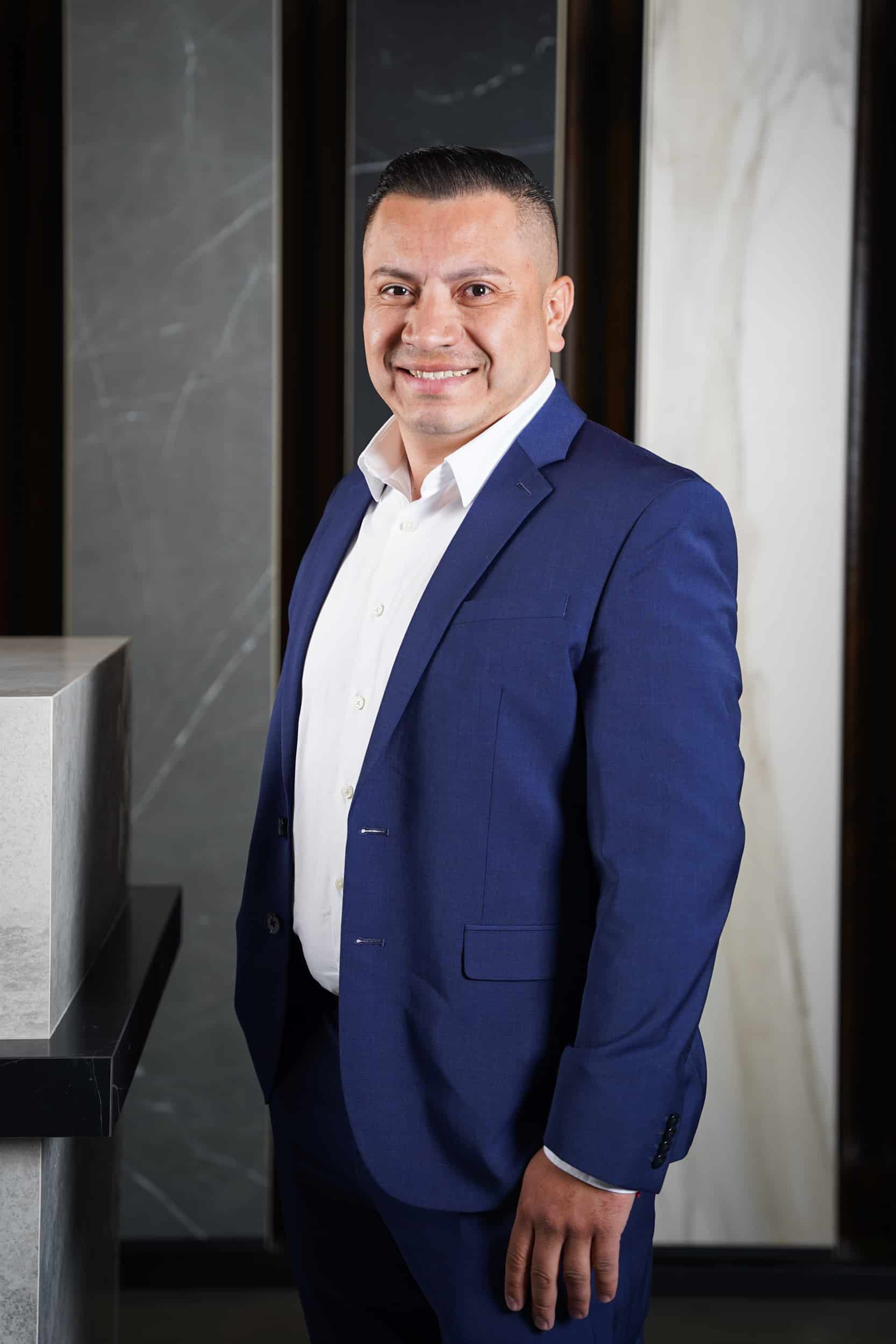 Rodrigo Peralta, GM Sacramento, Moderno Porcelain Works