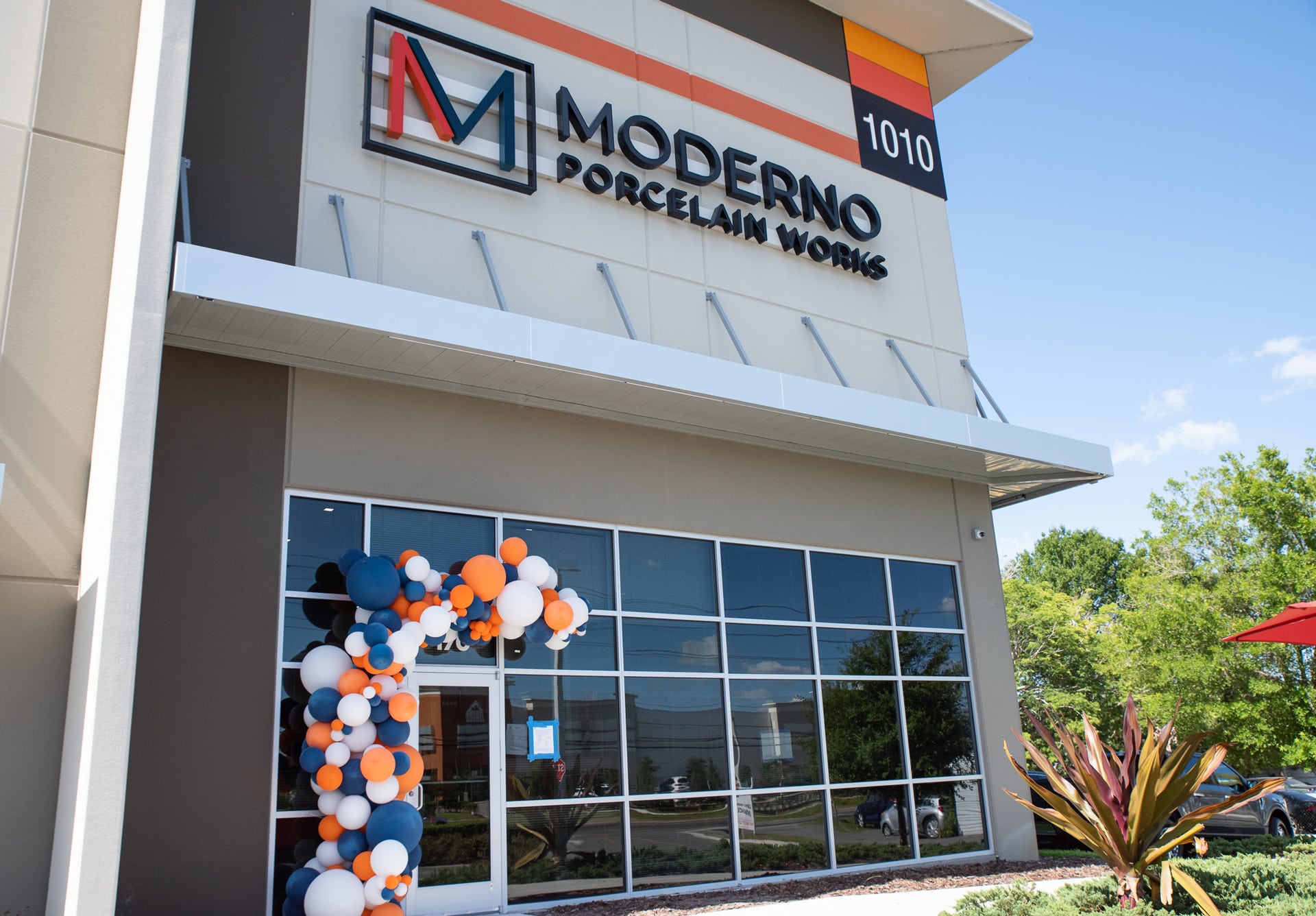 Moderno Porcelain Works Launches in Orlando, FL