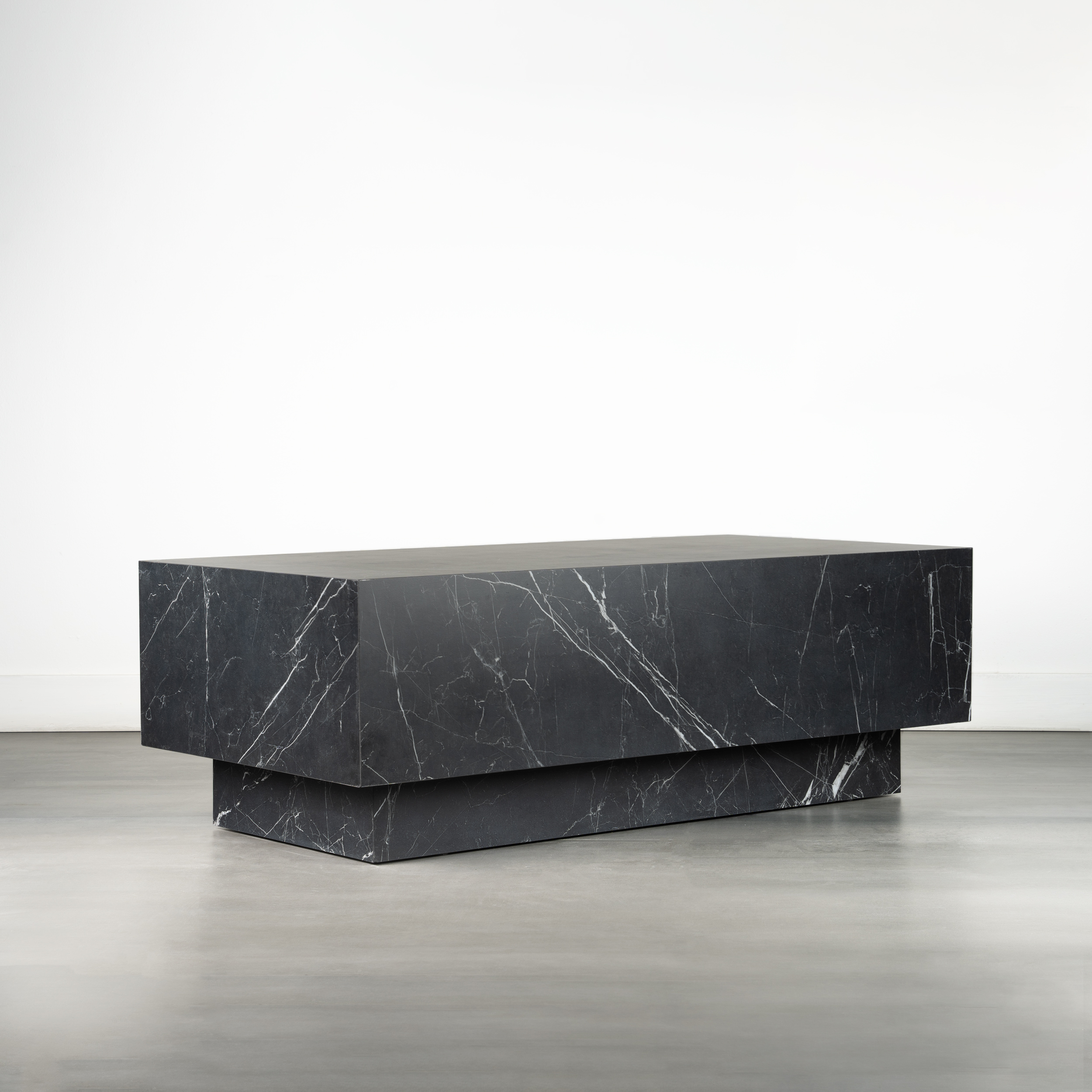 Rectangle Coffee Table in Black Marquina Large-format Porcelain