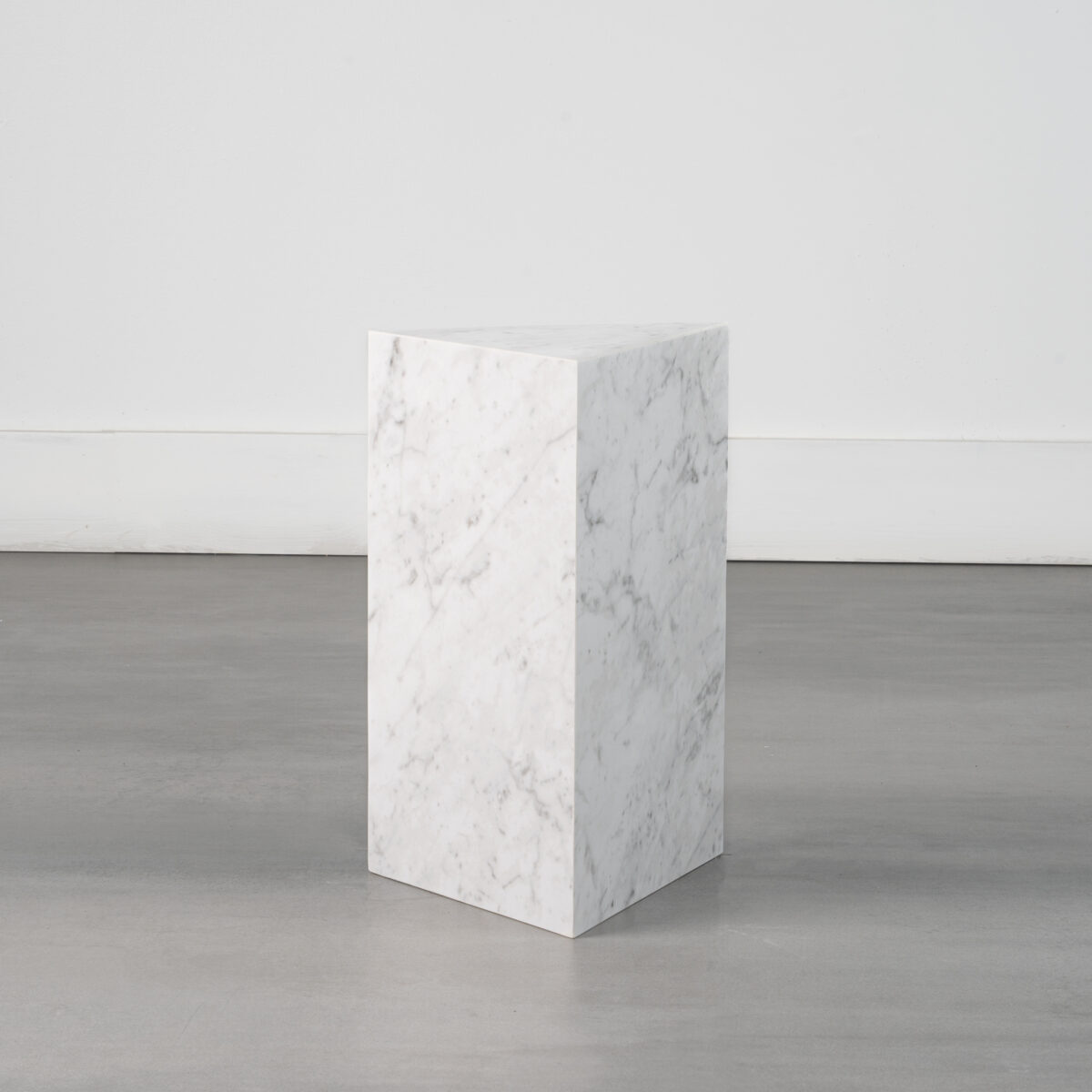 Triangle Side Table in Bianco Carrara Large-format Porcelain
