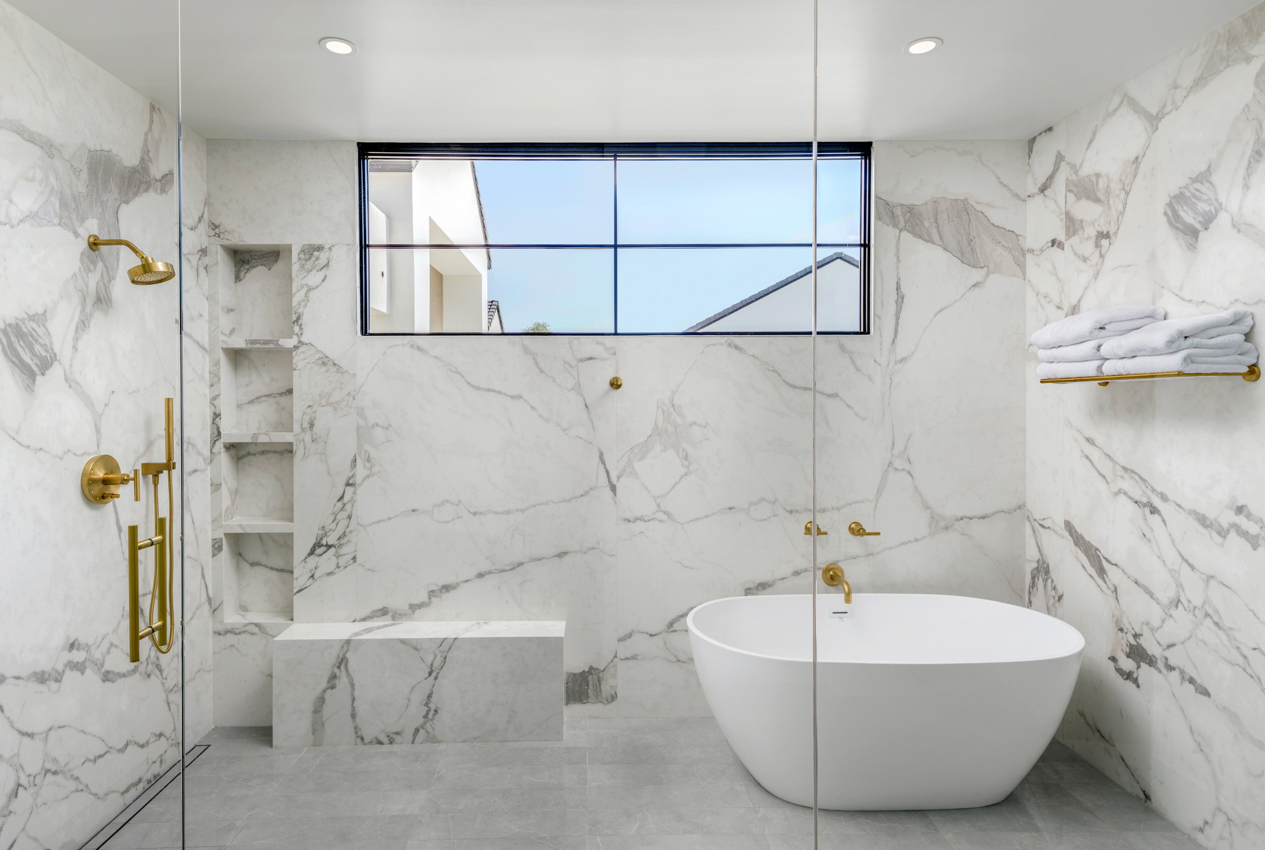 Porcelain Bathroom, Shower Walls, Niches, Bench in White Classico